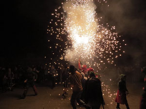Fires de Sant Narc&iacute;s 2023. Correfoc amb els Trons de l'Onyar