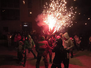 Fires de Sant Narc&iacute;s 2023. Correfoc amb els Trons de l'Onyar