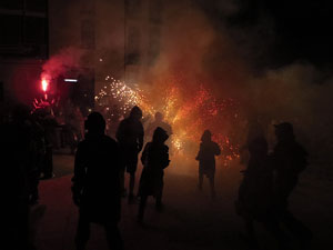 Fires de Sant Narc&iacute;s 2023. Correfoc amb els Trons de l'Onyar