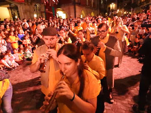 Ballades a la plaça del Vi