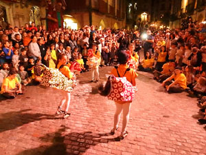 Ballades a la plaça del Vi
