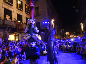 Ballades a la plaça del Vi
