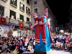 Ballades a la plaça del Vi