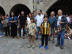 Arribada a la pla&ccedil;a del Vi i ball de l'&Agrave;liga de la Ciutat