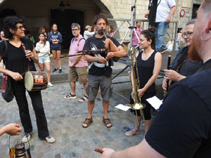 Portada de la Flama a la Catedral