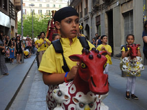 Cercavila de la Flama del Canig&oacute; 2024 fins la pla&ccedil;a del Vi