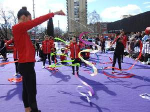 XII Jornada de l'Esport Femení 2024 a la plaça Salvador Espriu i la de Francesc Calvet i Rubalcaba