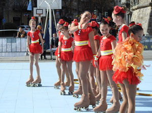 XII Jornada de l'Esport Femení 2024 a la plaça Salvador Espriu i la de Francesc Calvet i Rubalcaba