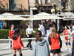 XII Jornada de l'Esport Femení 2024 a la plaça Salvador Espriu i la de Francesc Calvet i Rubalcaba