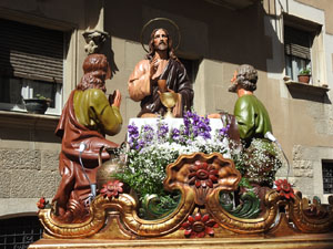 Setmana Santa 2024 a Girona. Preparació dels Passos de la processó