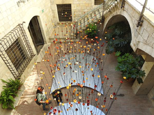 Temps de Flors 2024. Caixaf&ograve;rum Girona - Fontana d'Or