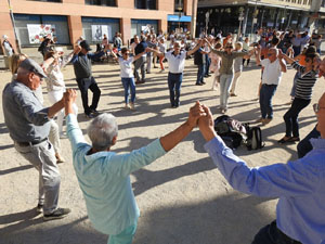 Temps de Flors 2024. Audici&oacute; de sardanes