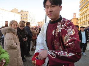 Celebraci&oacute; de l'any nou xin&egrave;s, el 4723, any de la Serp, a Girona