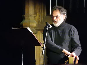 Representaci&oacute; de la Consueta de Sant Jordi cavaller a la nau g&ograve;tica de la Catedral