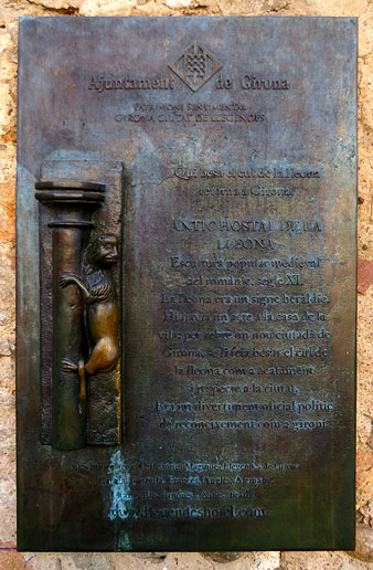 Placa explicativa de l'escultura