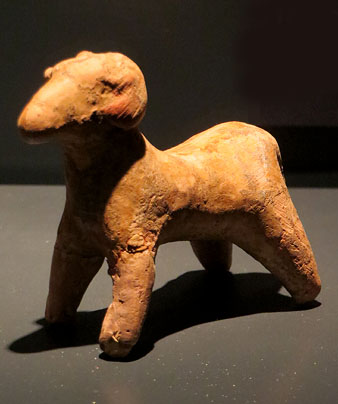 Molt&oacute;. Terracota. Edat del ferro, colonitzacions segles VI-V aC. Emp&uacute;ries (L'Escala)