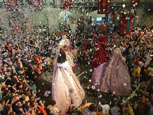 Fires de Sant Narcís 2024. Ball de l'Àliga, capgrossos i gegants