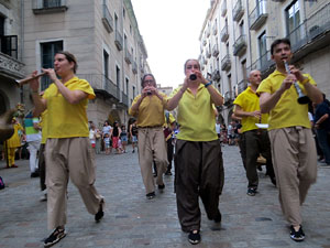 Arribada a la pla&ccedil;a del Vi i ball de l'&Agrave;liga de la Ciutat