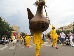 Cercavila de la Flama del Canig&oacute; 2025 fins la pla&ccedil;a del Vi