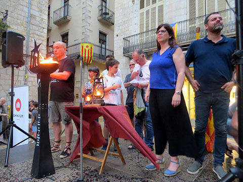 Lectura del Manifest a la pla&ccedil;a del Vi per Jaume Piquer Jordana