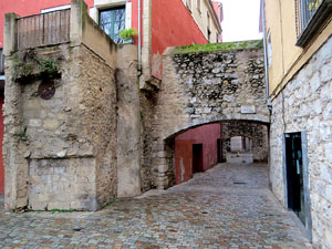 El carrer del Portal de la Barca