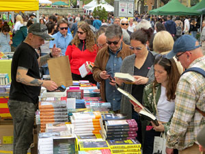 Diada de Sant Jordi 2025 a Girona