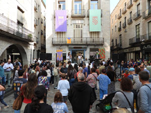 Toc de Rams. Cerim&ograve;nia del canvi de rams de les gegantes