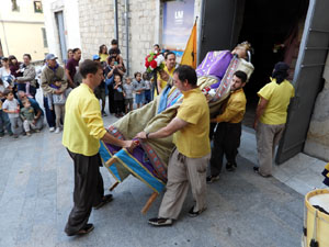 Toc de Rams. Cerim&ograve;nia del canvi de rams de les gegantes