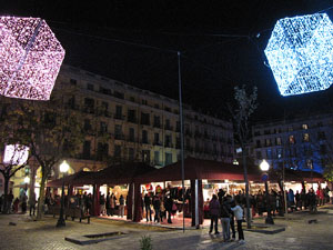 Comer&ccedil; de nit - Shopping Night