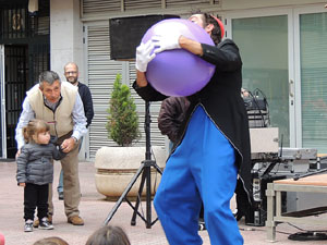 Espectacle de pallassos al Mercadal