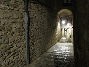 El Barri Vell de Nit. El carrer de Cúndaro