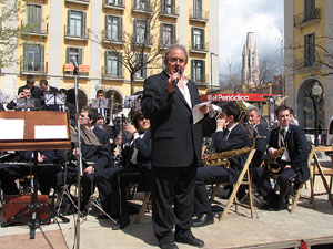 Concert de la banda La Lira a la plaça de la Independència