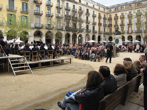 Concert de la banda La Lira a la plaça de la Independència