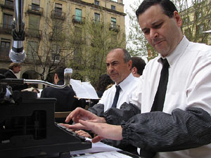 Concert de la banda La Lira a la plaça de la Independència