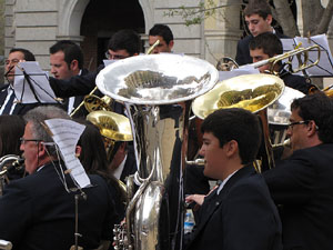 Concert de la banda La Lira a la plaça de la Independència