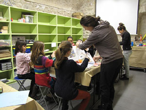 Taller de decoraci&oacute; nadalenca al Museu d'Art
