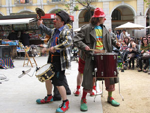 Espectacle de circ a c&agrave;rrec de MABSUTINS