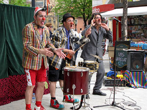 Espectacle de circ a c&agrave;rrec de MABSUTINS