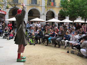 Espectacle de circ a c&agrave;rrec de MABSUTINS