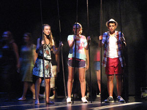 FITAG Fira Internacional de Teatre Amateur de Girona. Espectacle inaugural amb Cràdula Teatre, de Cassà de la Selva