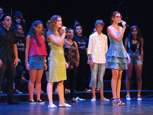 FITAG Fira Internacional de Teatre Amateur de Girona. Espectacle inaugural amb Cràdula Teatre, de Cassà de la Selva