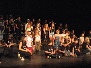 FITAG Fira Internacional de Teatre Amateur de Girona. Espectacle inaugural amb Cràdula Teatre, de Cassà de la Selva