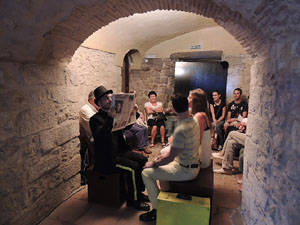 FITAG Fira Internacional de Teatre Amateur de Girona. Microteatre al Museu d'Hist&ograve;ria dels Jueus