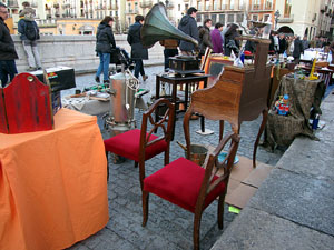 Descarregada de Brocanters i Antiquaris al pont de Pedra