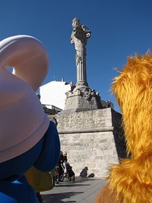 Taller de decoraci&oacute; nadalenca al Museu d'Art de Girona