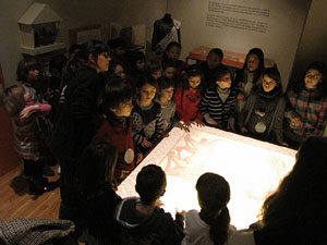 Taller de mosaic rom&agrave; al Museu d'Hist&ograve;ria de la Ciutat