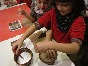Taller de mosaic rom&agrave; al Museu d'Hist&ograve;ria de la Ciutat