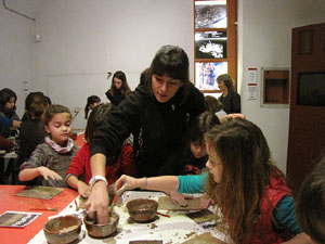 Taller de mosaic rom&agrave; al Museu d'Hist&ograve;ria de la Ciutat