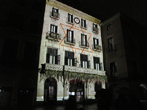 Mapping a la plaça del Vi