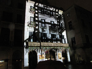 Mapping a la plaça del Vi